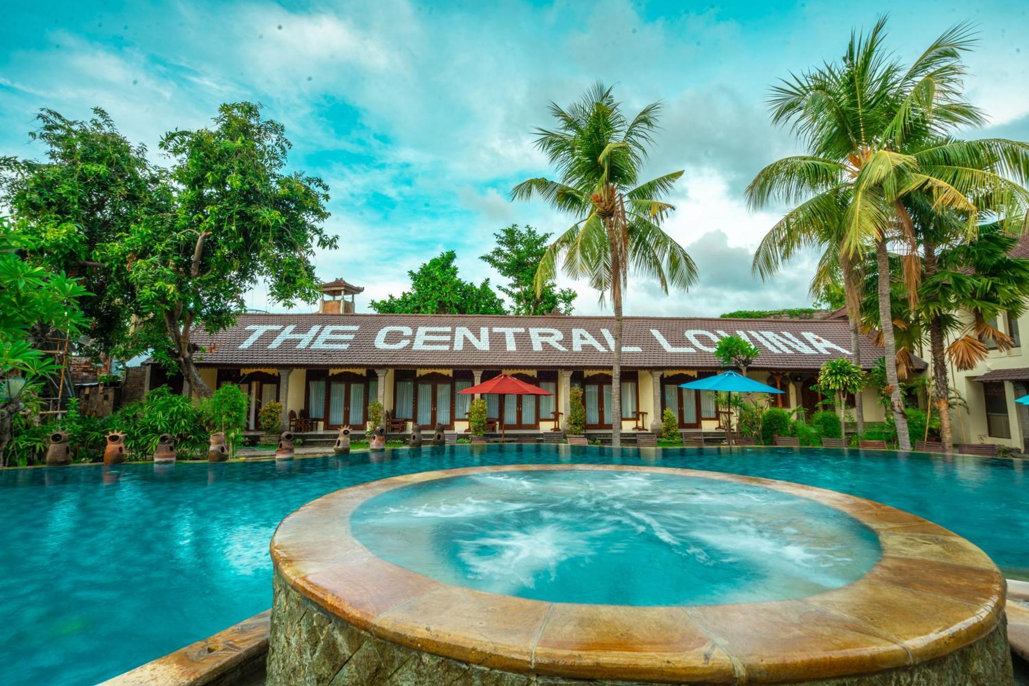 The Central Lovina Hotel & Restaurant Extérieur photo